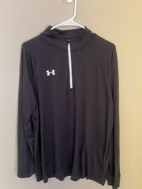 Under Armour Gray Quarter-Zip Performance Top with White Trim